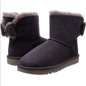 Neveah Uggs